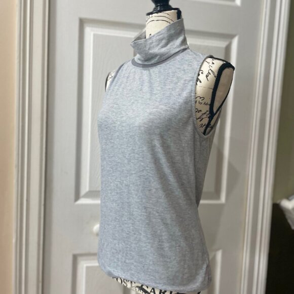 ATHLETA MOCK NECK SLEEVELESS TOP GREY COLOR SIZE SMALL - Picture 3 of 15